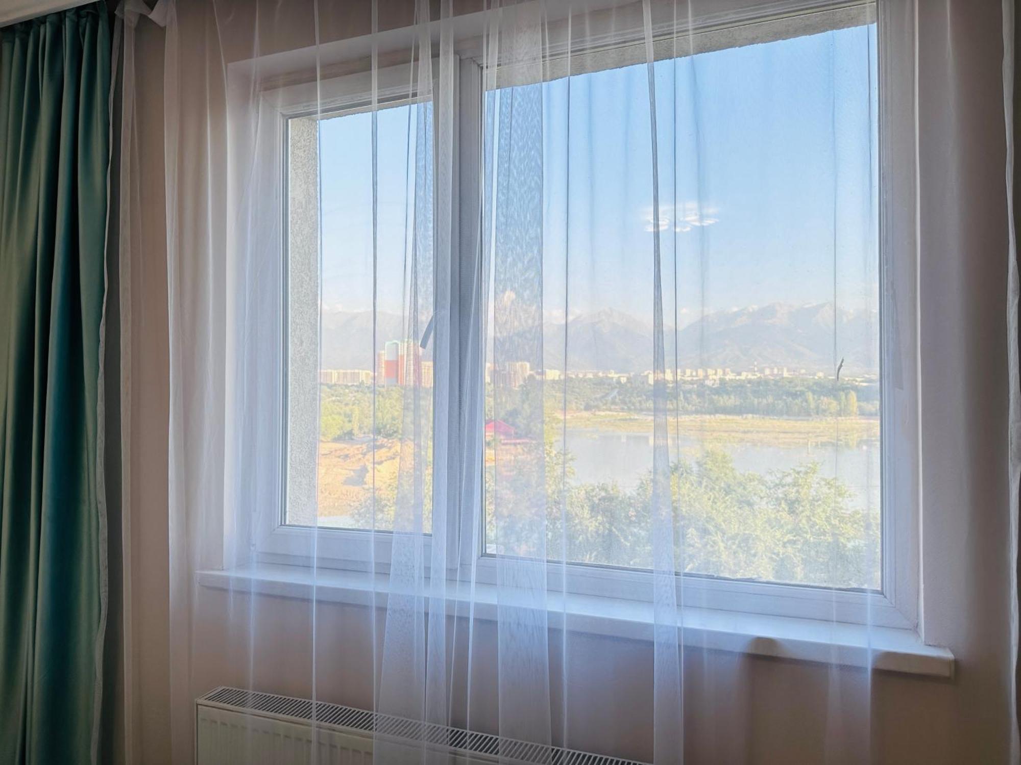 шикарная панорама Apartment Almaty